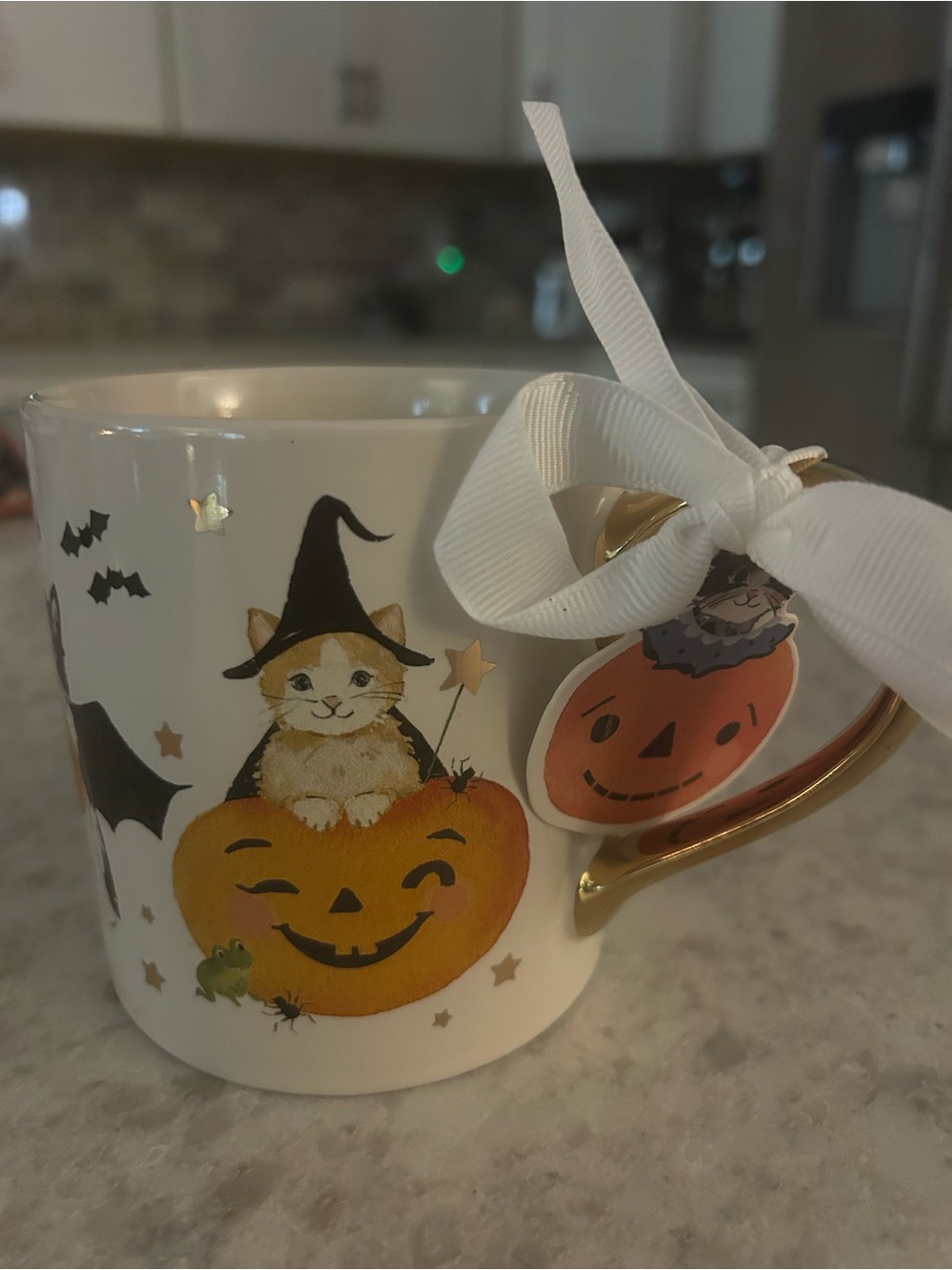 “New” Heatherlee Chan Ceramic Halloween Cat Pumpkin Mug with Gold-Accent Handle